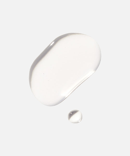 Application lotion tonique visage